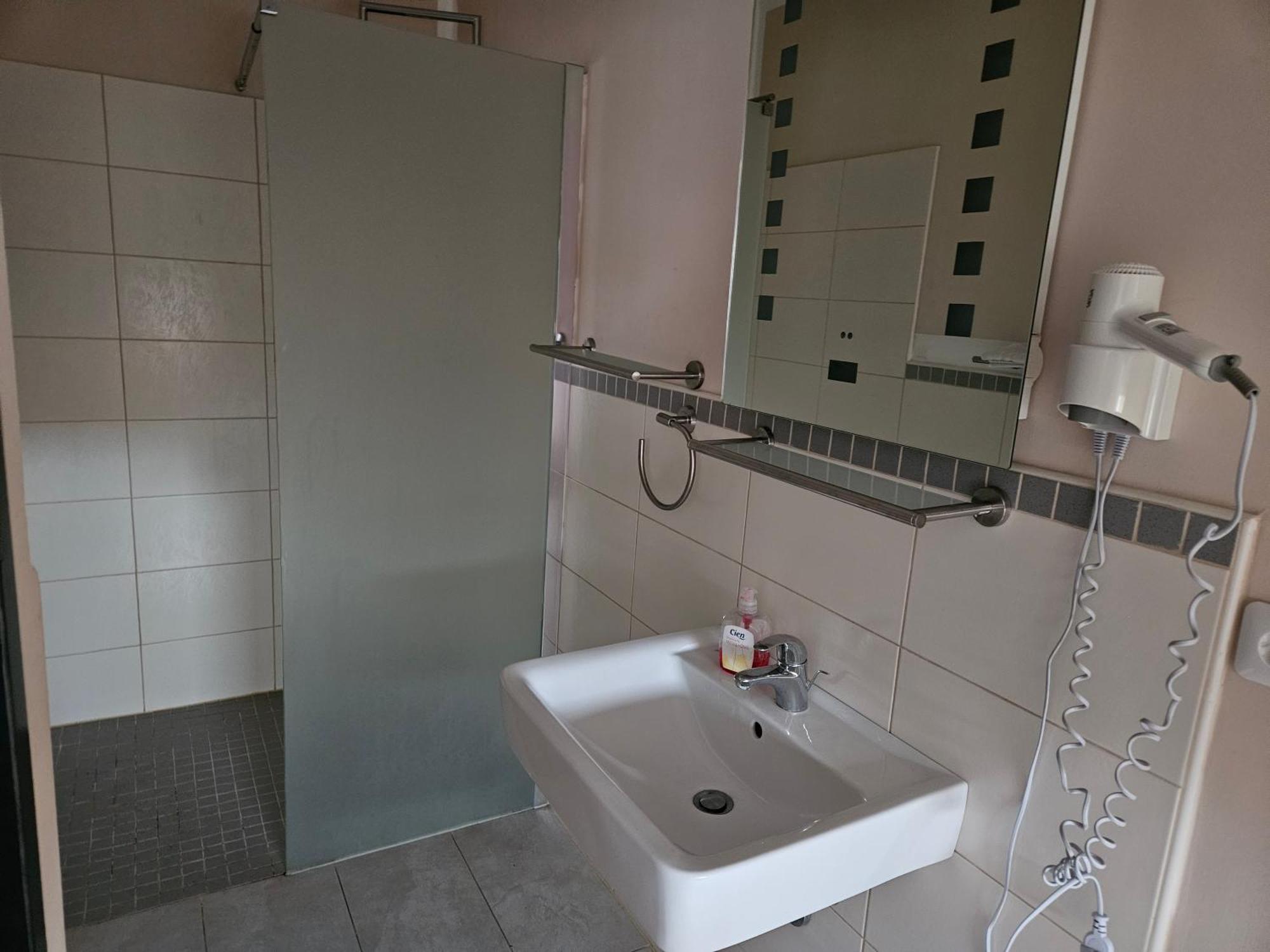 Hotel Zur Schmiede Heiningen Eksteriør bilde