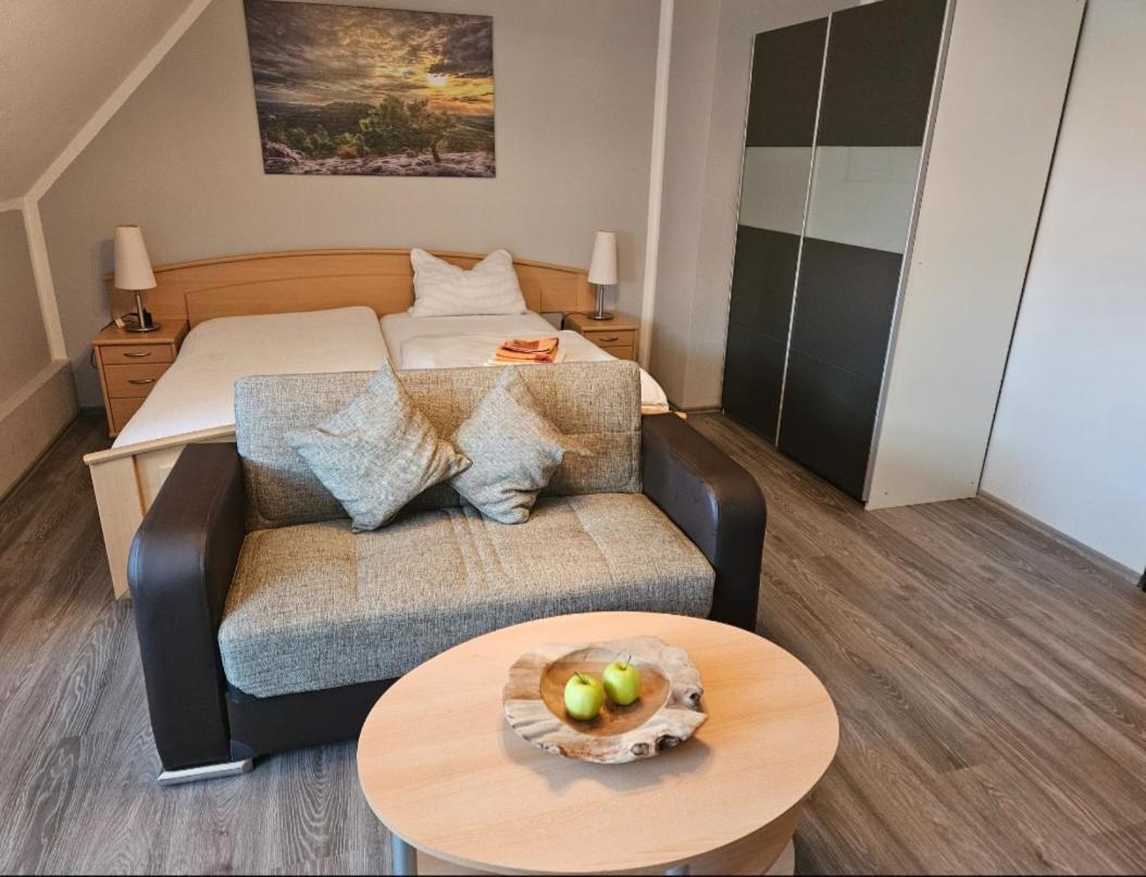 Hotel Zur Schmiede Heiningen Eksteriør bilde